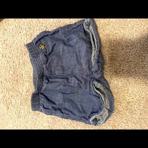 Little Girl’s Shorts and Jean - Picture 4 of 14